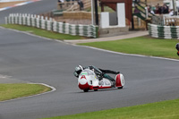 Vintage-motorcycle-club;eventdigitalimages;mallory-park;mallory-park-trackday-photographs;no-limits-trackdays;peter-wileman-photography;trackday-digital-images;trackday-photos;vmcc-festival-1000-bikes-photographs